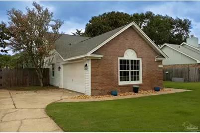 1515 Mariners Cir, Gulf Breeze, FL 32563 - Photo 2