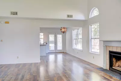 1515 Mariners Cir, Gulf Breeze, FL 32563 - Photo 10