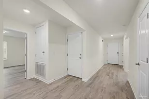 5886 Blackhorse Cir, Pensacola, FL 32526 - Photo 20