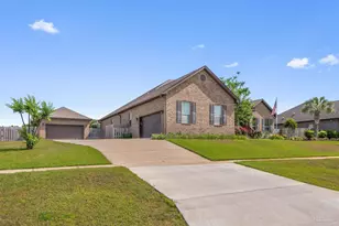 2698 Tulip Hill Rd, Pace, FL 32571 - Photo 2