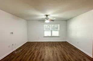 2123 Waltham St, Pensacola, FL 32505 - Photo 8