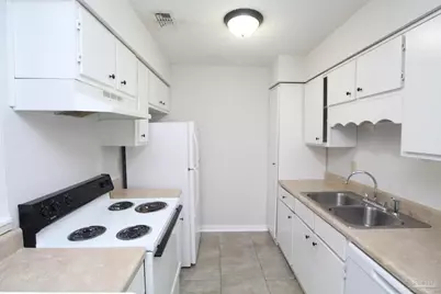 50 Fulton Ave #D-16, Pensacola, FL 32503 - Photo 10
