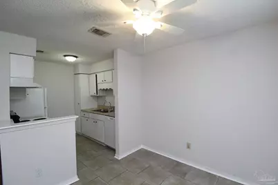 50 Fulton Ave #D-16, Pensacola, FL 32503 - Photo 8