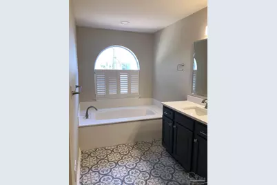 1044 Woodlore Cir, Gulf Breeze, FL 32563 - Photo 16