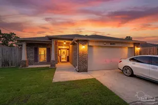 8193 Sierra St, Navarre, FL 32566 - Photo 2