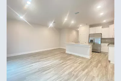 710-E Giese Ln, Pensacola, FL 32506 - Photo 8
