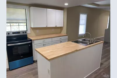 2321 W Desoto St, Pensacola, FL 32505 - Photo 10