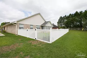 100 Mt Pilot St, Cantonment, FL 32533 - Photo 24