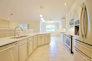 100 Mt Pilot St, Cantonment, FL 32533 - Photo 8
