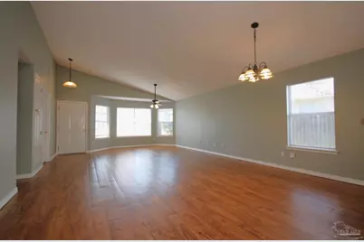 386 Mizzen Ln, Pensacola, FL 32507 - Photo 10