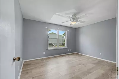 200 Pensacola Beach Blvd, Gulf Breeze, FL 32561 - Photo 18
