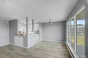 200 Pensacola Beach Blvd, Gulf Breeze, FL 32561 - Photo 8