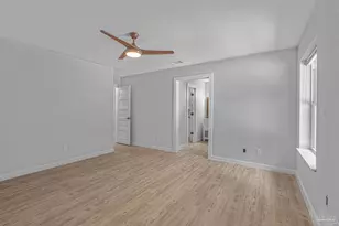 701 Southern Ct, Gulf Breeze, FL 32561 - Photo 28
