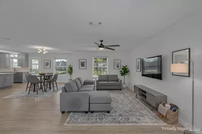 701 Southern Ct, Gulf Breeze, FL 32561 - Photo 10