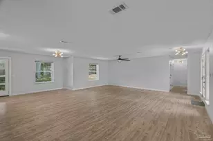 701 Southern Ct, Gulf Breeze, FL 32561 - Photo 8