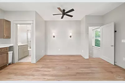 219 N Devillars St, Pensacola, FL 32502 - Photo 38
