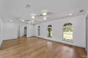2295 N 20th Ave, Pensacola, FL 32503 - Photo 6