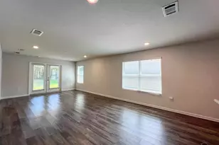 5257 Peach Dr, Pace, FL 32571 - Photo 4