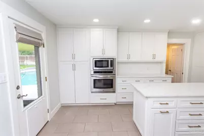 2490 Hallmark Dr, Pensacola, FL 32503 - Photo 12