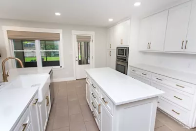 2490 Hallmark Dr, Pensacola, FL 32503 - Photo 10