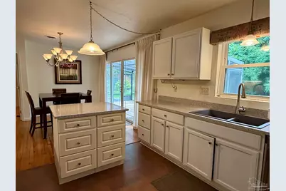 111 Euclid St, Pensacola, FL 32503 - Photo 18