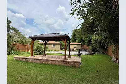 111 Euclid St, Pensacola, FL 32503 - Photo 10