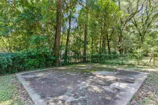 905 Lagoon Dr, Pensacola, FL 32505 - Photo 50