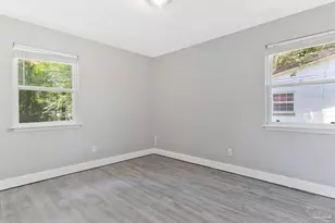 905 Lagoon Dr, Pensacola, FL 32505 - Photo 24