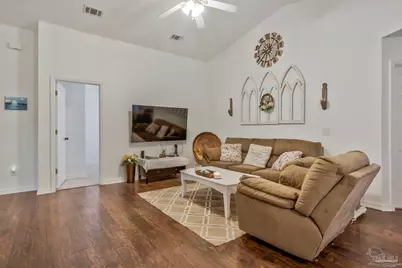 1195 Simpson St, Pensacola, FL 32526 - Photo 4