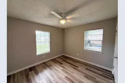 5240 Catalina St, Pace, FL 32571 - Photo 10