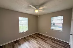 5240 Catalina St, Pace, FL 32571 - Photo 10