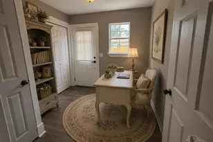 1212 N E St, Pensacola, FL 32501 - Photo 32