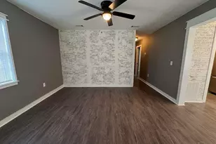 1212 N E St, Pensacola, FL 32501 - Photo 2