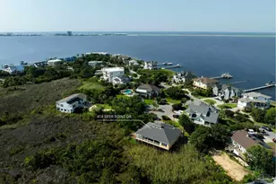 418 Deer Point Dr, Gulf Breeze, FL 32561 - Photo 2