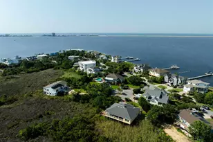 418 Deer Point Dr, Gulf Breeze, FL 32561 - Photo 46