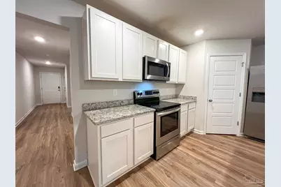6351 Burrow Ln, Pensacola, FL 32526 - Photo 8