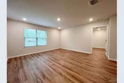 6351 Burrow Ln, Pensacola, FL 32526 - Photo 4