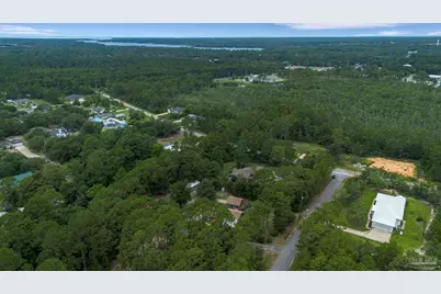 8574 Bay River Rd, Navarre, FL 32566 - Photo 32