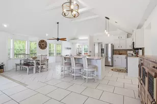 8110 Virginia Ln, Milton, FL 32583 - Photo 8