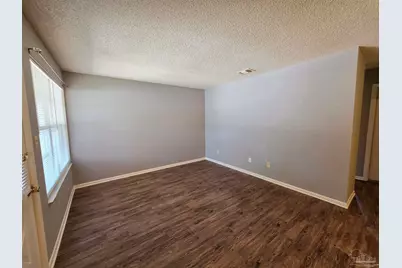 6288 Hamilton Bridge Rd, Milton, FL 32570 - Photo 2