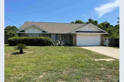 1545 Kitty Hawk Dr, Gulf Breeze, FL 32563 - Photo 1