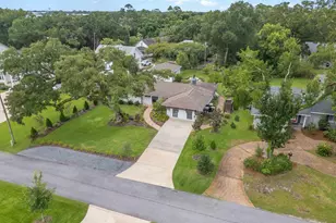 17 Lakeside Dr, Pensacola, FL 32507 - Photo 8