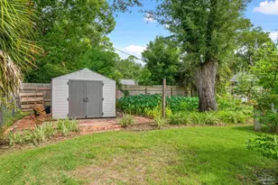 17 Lakeside Dr, Pensacola, FL 32507 - Photo 46