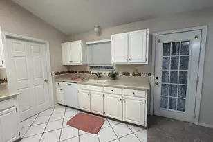 6625 Greenwell St, Pensacola, FL 32526 - Photo 10