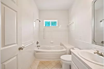 4472 Hickory Shores Blvd, Gulf Breeze, FL 32563 - Photo 38