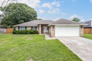 5256 Goshawk Dr, Milton, FL 32570 - Photo 2