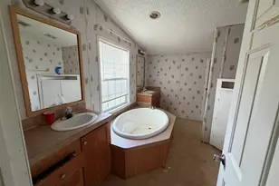 5570 Bantola Dr, Milton, FL 32583 - Photo 2