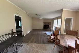 5570 Bantola Dr, Milton, FL 32583 - Photo 4