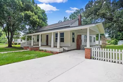 5061 Combs St, Milton, FL 32570 - Photo 2