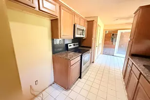 5244 Suwanee St, Milton, FL 32583 - Photo 4